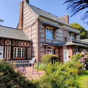 CONCERT YN’PATRIMOINE – ATELIER DE SYLVIE FAUVEL CABAL A HAUTOT-SAINT-SULPICE AVEC OSCAR FERDINAND